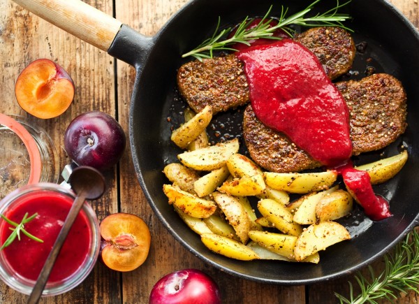 MUSTARD-AGAVE COUNTRY POTATOES WITH PLUM KETCHUP